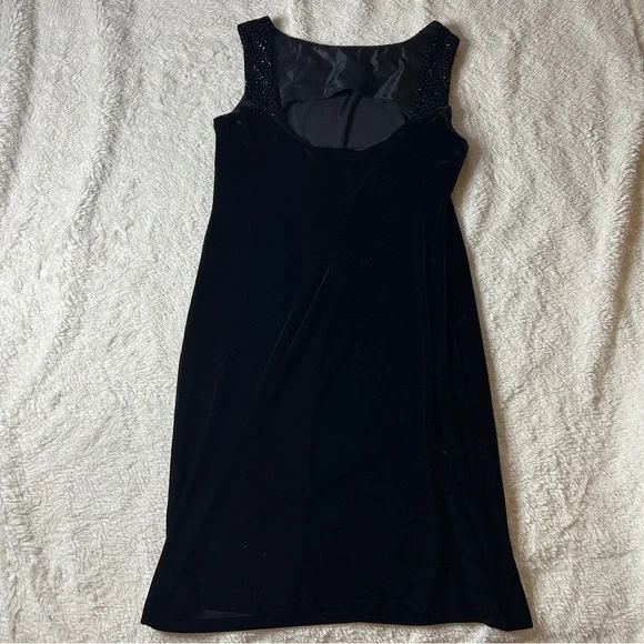 Vintage velvet formal dress - Picture 4 of 7